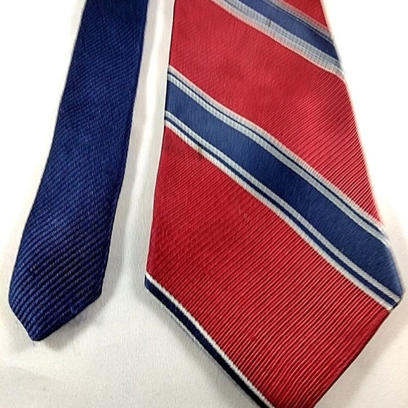 Tommy Hilfiger Men's Tie Striped Red Blue White - Picture 2 of 6